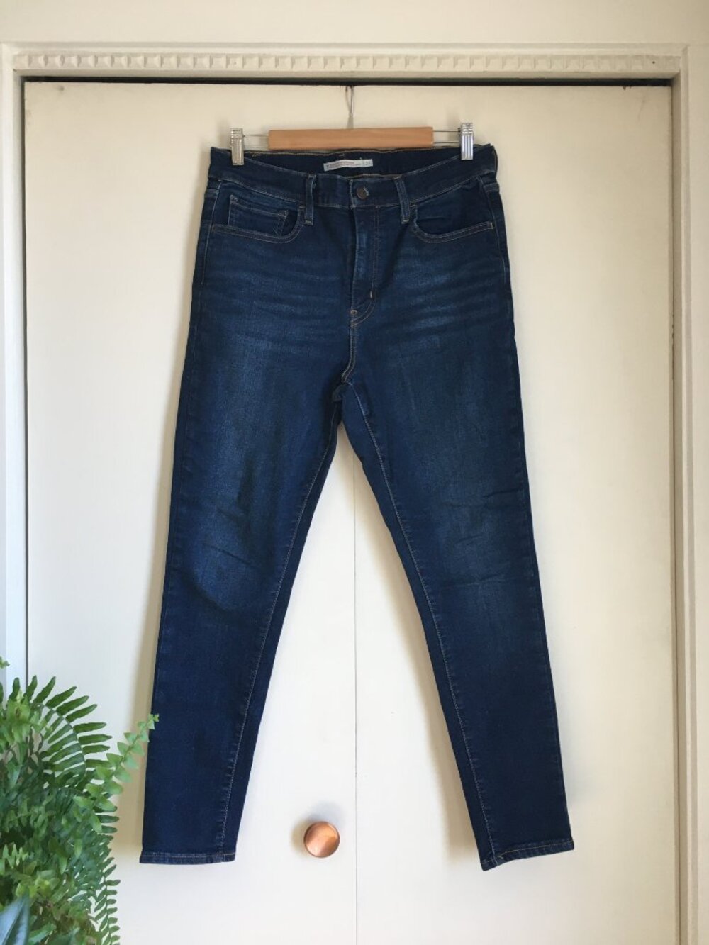 Levi's High Rise Super Skinny Jeans Dark Blue W31/L28